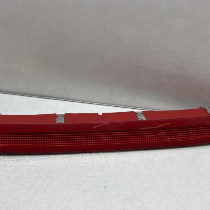 Feu arriere stop central VOLKSWAGEN PASSAT 6 Photo n°1