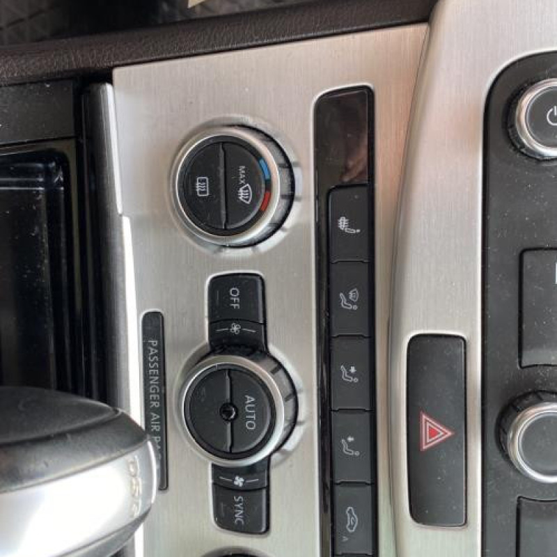 Interrupteur de leve vitre avant droit VOLKSWAGEN PASSAT 6 Photo n°20