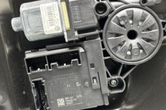 Leve vitre electrique avant gauche VOLKSWAGEN PASSAT 6