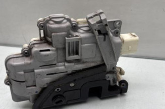 Serrure arriere gauche VOLKSWAGEN PASSAT 6