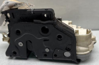 Serrure avant gauche VOLKSWAGEN PASSAT 6 Photo n°1