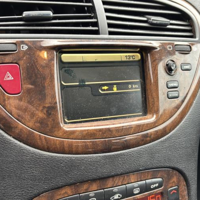 Pare choc avant PEUGEOT 607 Photo n°18