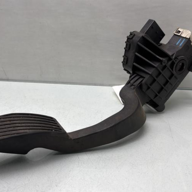 Pedale d'accelerateur OPEL CORSA D Photo n°1