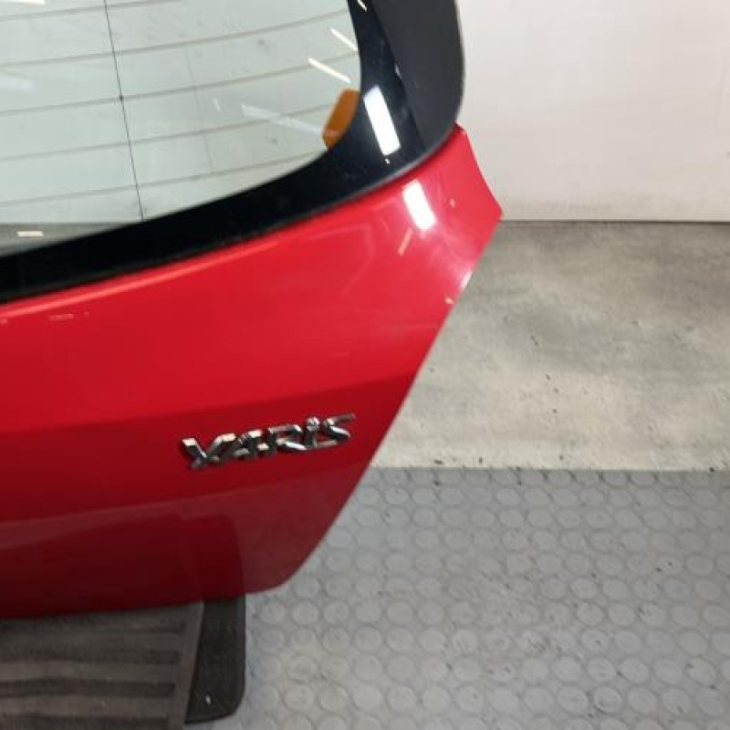 Malle/Hayon arriere TOYOTA YARIS 2 Photo n°4