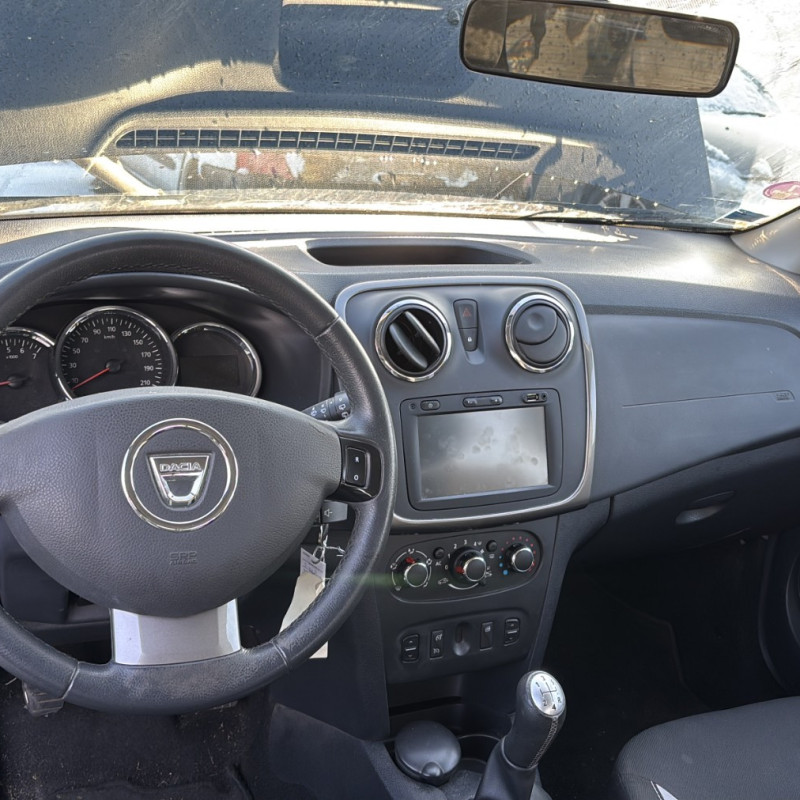 DACIA SANDERO 2 PHASE 1 0.9i - 12V TURBO TCE 90 Photo n°18