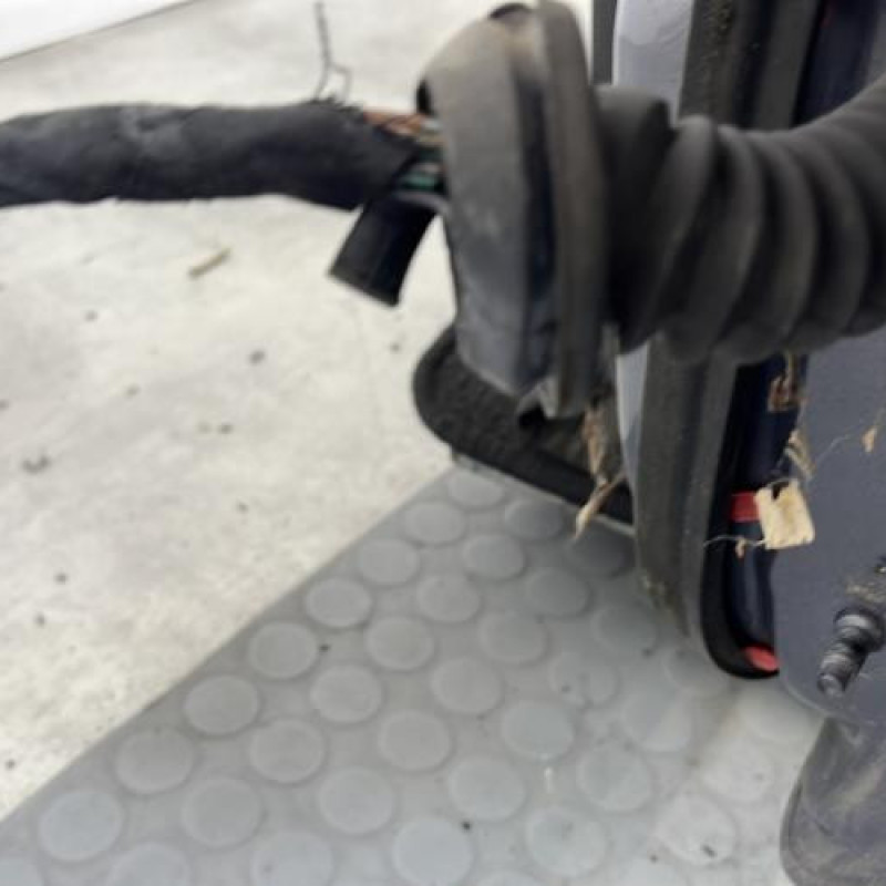 Porte avant gauche NISSAN MICRA 3 Photo n°5