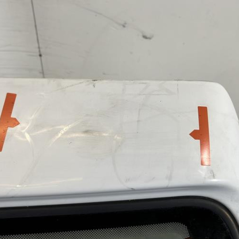 Malle/Hayon arriere PEUGEOT 106 Photo n°4