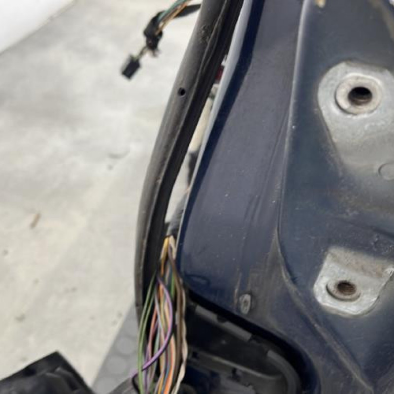 Porte avant gauche FORD FIESTA 6 Photo n°4