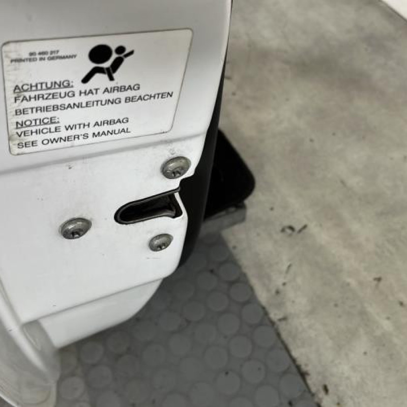 Porte avant gauche OPEL CORSA C Photo n°3