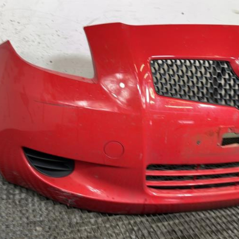 Pare choc avant TOYOTA YARIS 2 Photo n°2