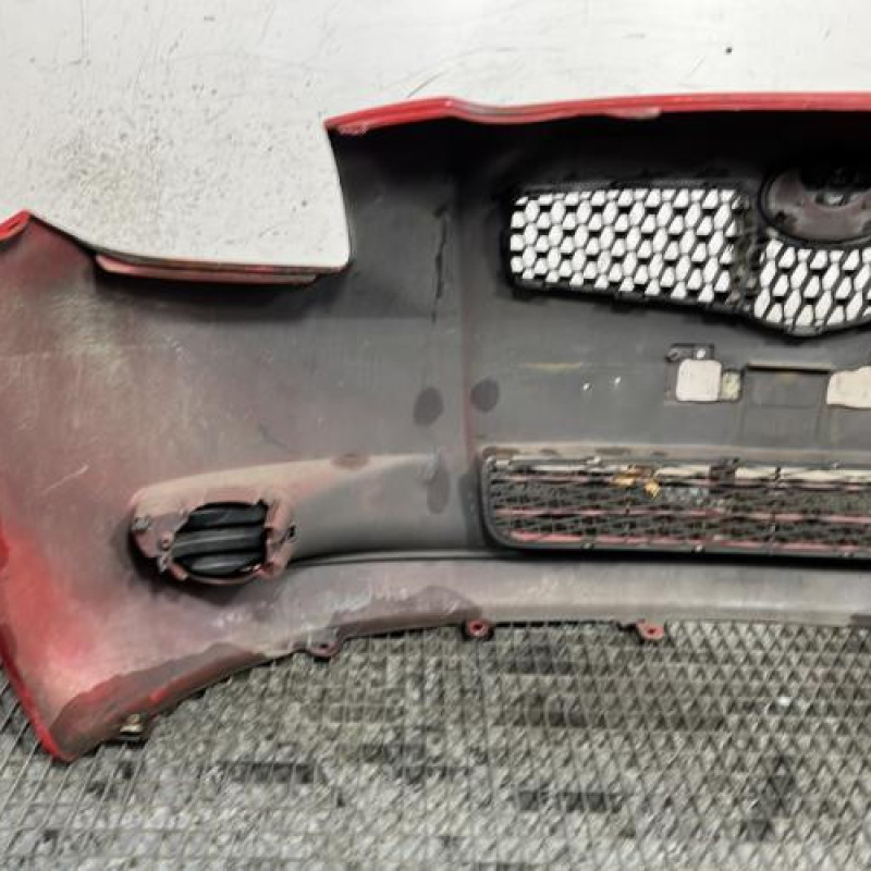 Pare choc avant TOYOTA YARIS 2 Photo n°6