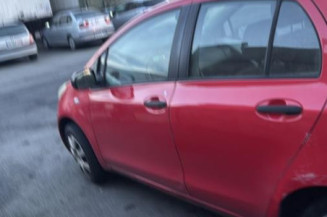 Pare choc avant TOYOTA YARIS 2
