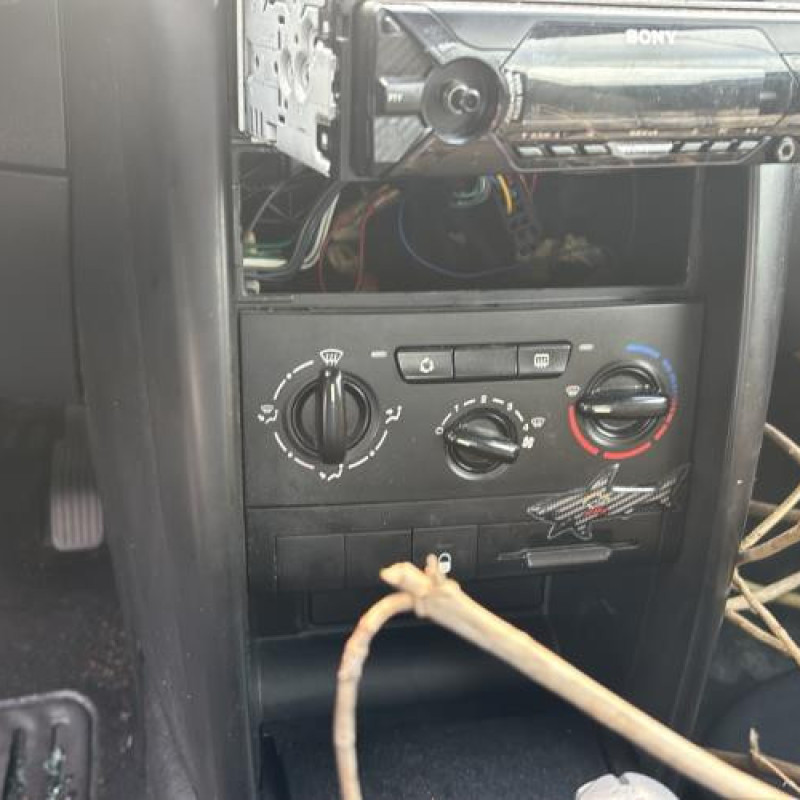 Compteur PEUGEOT 207 Photo n°17