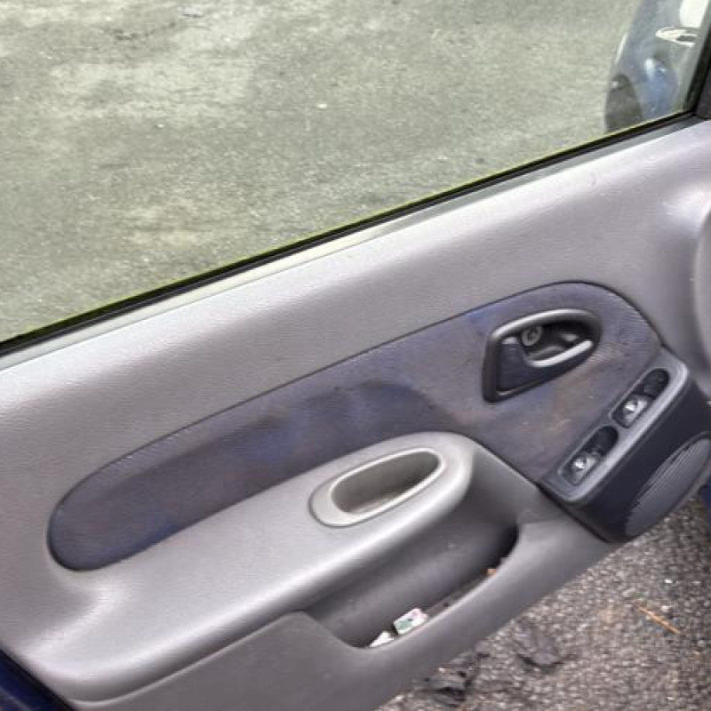 Berceau avant RENAULT CLIO 2 Photo n°9