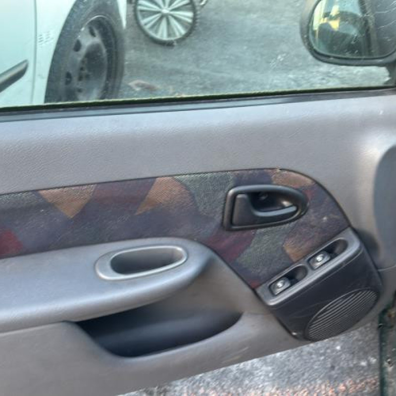 Berceau avant RENAULT CLIO 2 Photo n°10