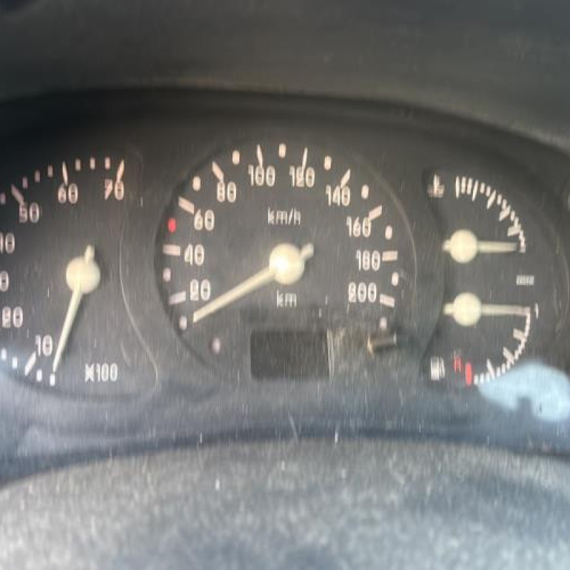 Tambour arriere gauche RENAULT CLIO 2 Photo n°1