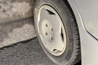 Tambour arriere gauche RENAULT CLIO 1