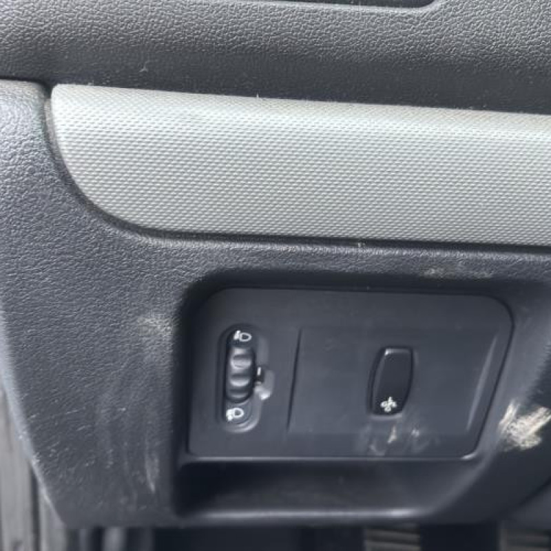 Levier de vitesses RENAULT CLIO 2 CAMPUS Photo n°14