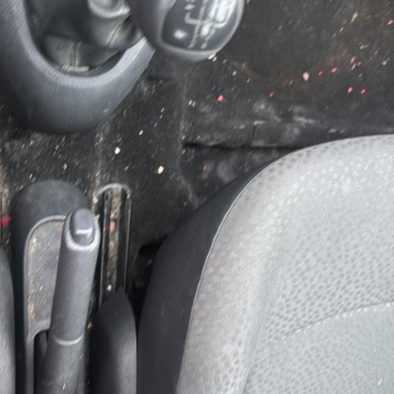 Levier de vitesses RENAULT CLIO 2 CAMPUS Photo n°20