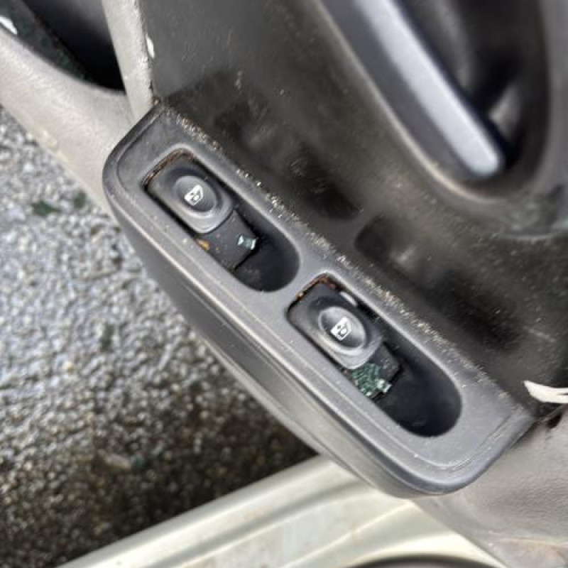 Tambour arriere droit RENAULT CLIO 2 Photo n°11