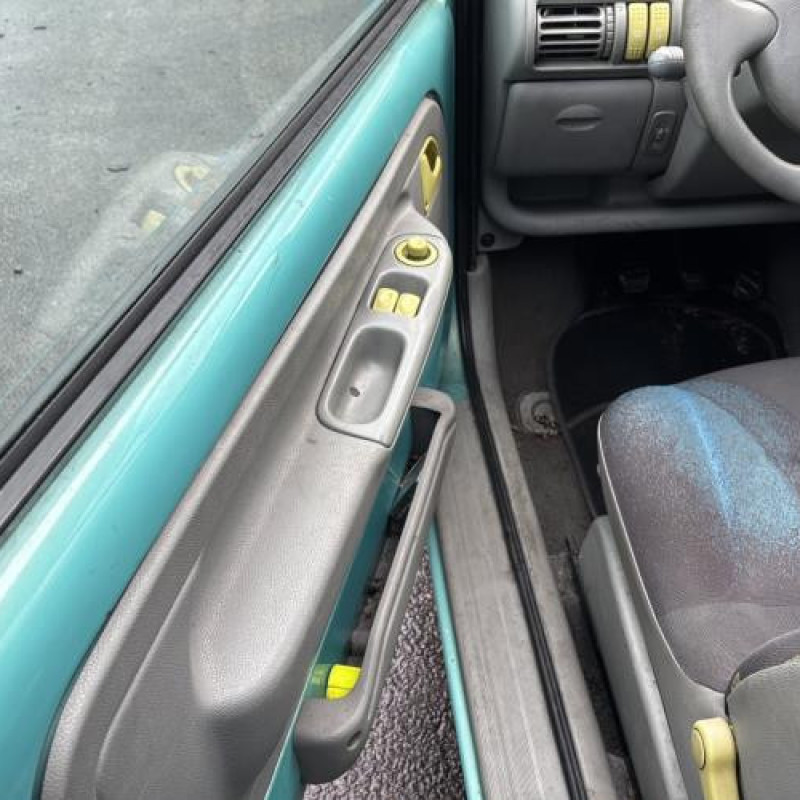 Tambour arriere gauche RENAULT TWINGO 1 Photo n°9