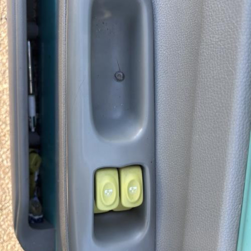 Tambour arriere gauche RENAULT TWINGO 1 Photo n°8