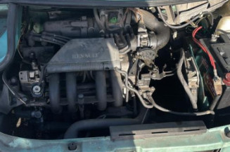 Tambour arriere gauche RENAULT TWINGO 1