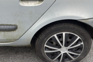 Tambour arriere droit RENAULT CLIO 2