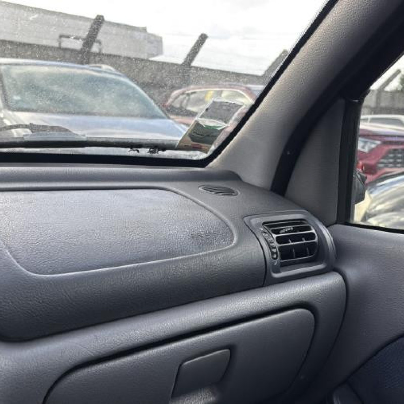 Tambour arriere gauche RENAULT CLIO 2 Photo n°18