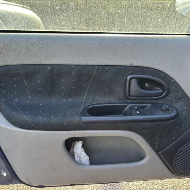 Levier de vitesses RENAULT CLIO 2 Photo n°9