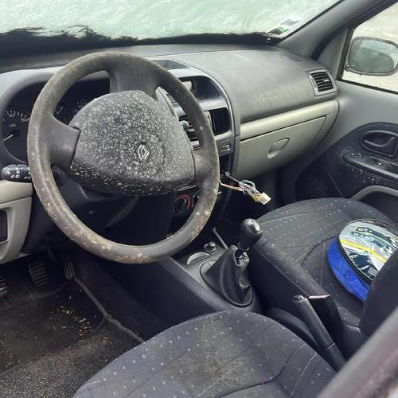 Tambour arriere gauche RENAULT CLIO 2 Photo n°1