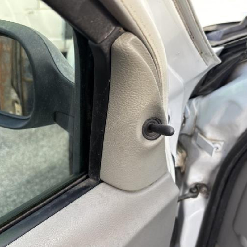 Tambour arriere gauche RENAULT CLIO 2 Photo n°4