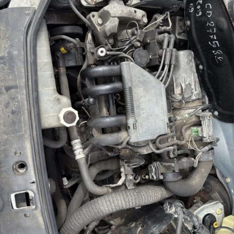 Tambour arriere droit RENAULT CLIO 2 Photo n°9