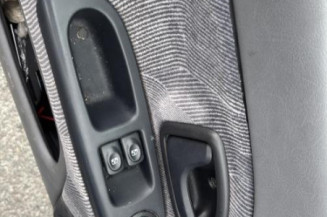 Tambour arriere droit RENAULT CLIO 2