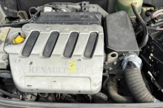 Tambour arriere droit RENAULT CLIO 2