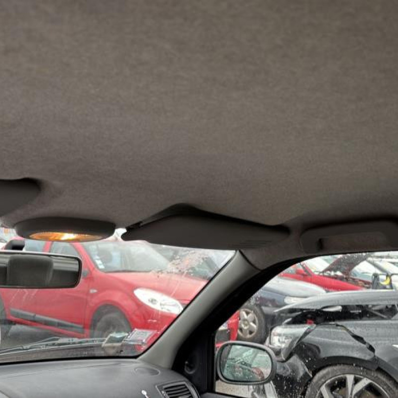 Pretensionneur de ceinture avant gauche RENAULT CLIO 2 Photo n°16