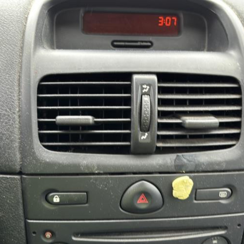 Pare soleil droit RENAULT CLIO 2 Photo n°17