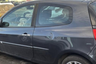 Vase de lave glace RENAULT CLIO 3