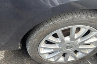 Vase de lave glace RENAULT CLIO 3