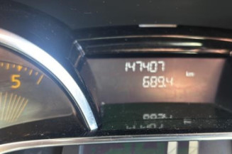 Compteur RENAULT CLIO 4 Photo n°1