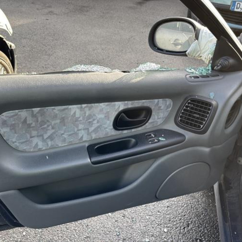 Jante RENAULT LAGUNA 1 Photo n°13