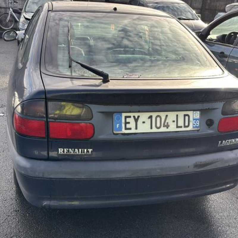 Jante RENAULT LAGUNA 1 Photo n°8