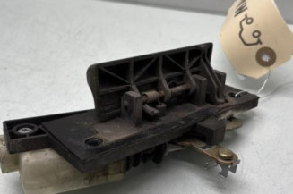 Bouton de coffre RENAULT ESPACE 3 Photo n°1