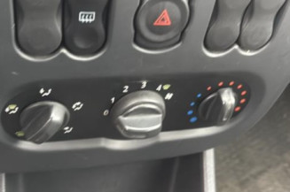 Poignee porte arriere droit DACIA SANDERO 1