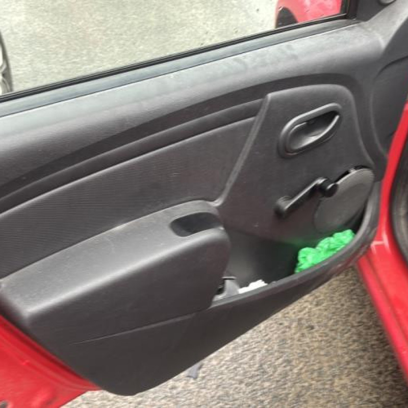 Attache ceinture arriere centrale DACIA SANDERO 1 Photo n°12