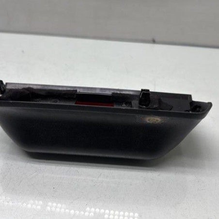 Feu arriere stop central DACIA SANDERO 1