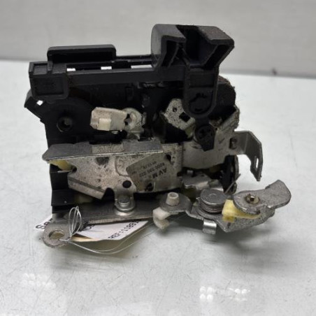 Serrure avant droit DACIA SANDERO 1