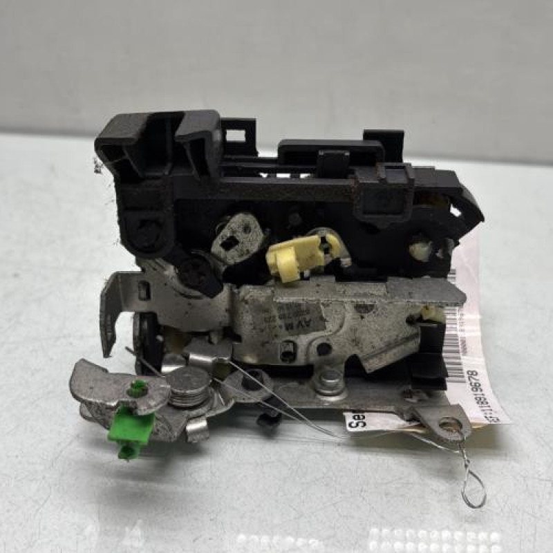 Serrure avant gauche DACIA SANDERO 1 Photo n°2