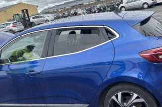 Poignee porte arriere droit RENAULT CLIO 5