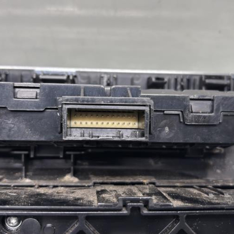 Commande chauffage RENAULT CLIO 5 Photo n°4